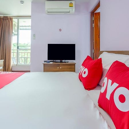 Oyo 1053 Bloom Guest House Chiang Mai Zewnętrze zdjęcie