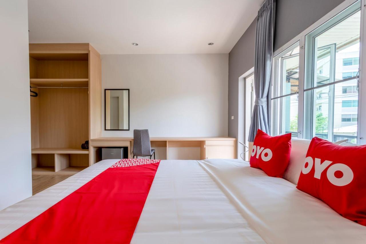 Oyo 1053 Bloom Guest House Chiang Mai Zewnętrze zdjęcie