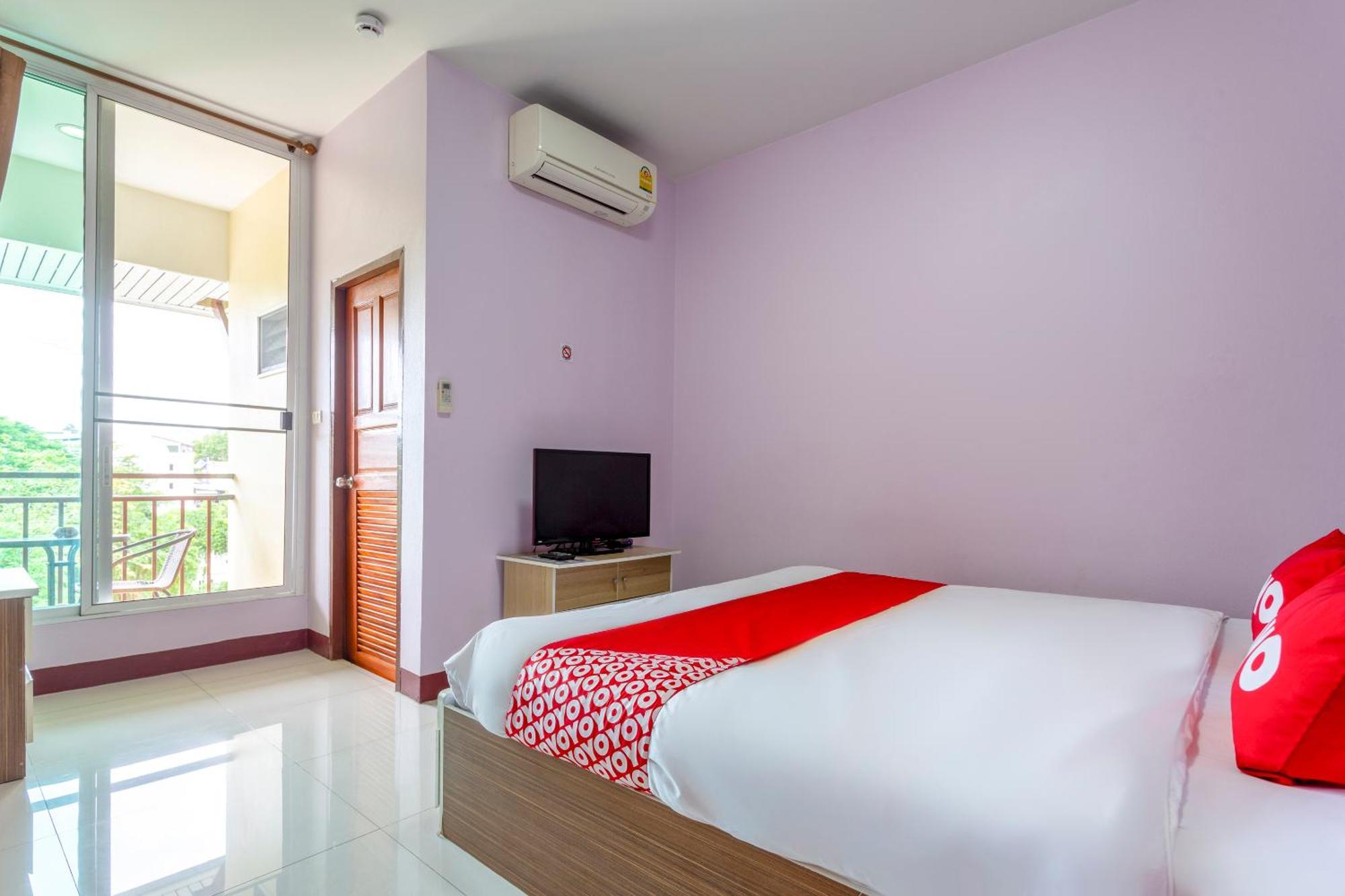 Oyo 1053 Bloom Guest House Chiang Mai Zewnętrze zdjęcie