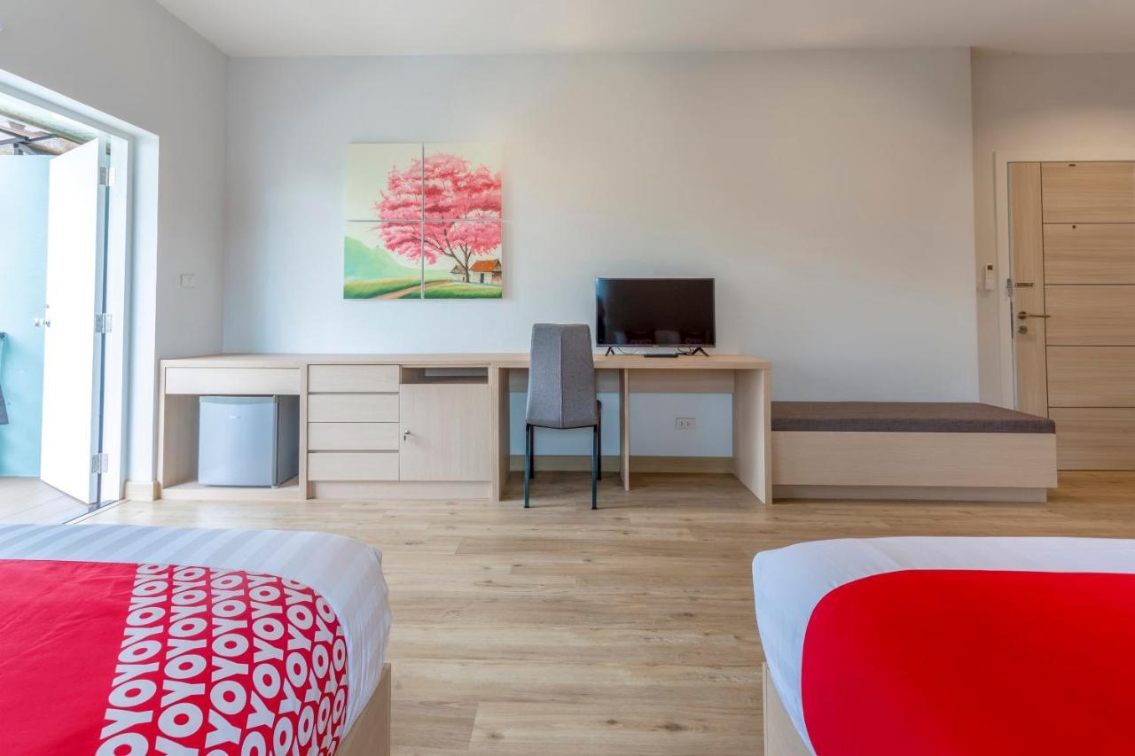 Oyo 1053 Bloom Guest House Chiang Mai Zewnętrze zdjęcie
