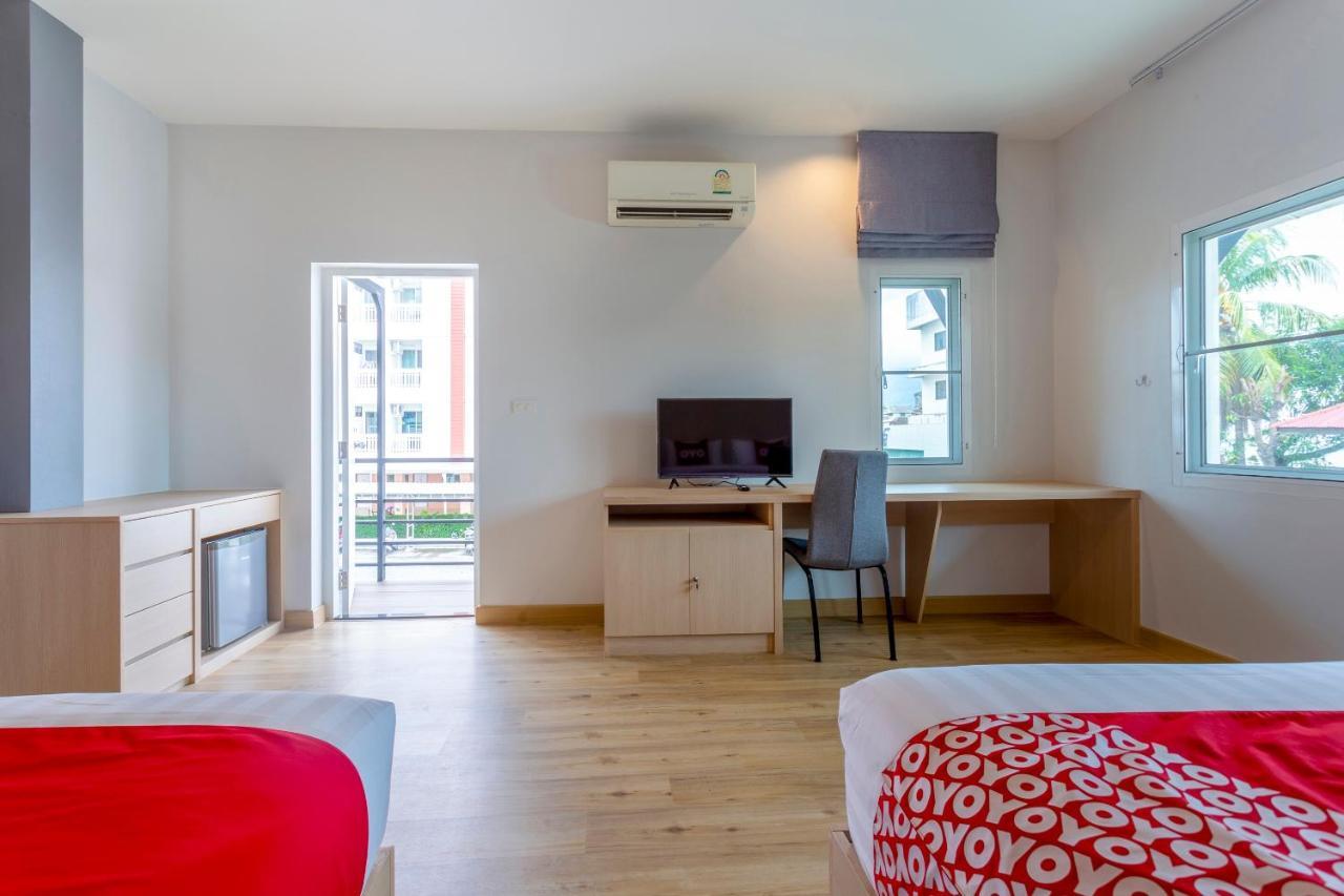 Oyo 1053 Bloom Guest House Chiang Mai Zewnętrze zdjęcie