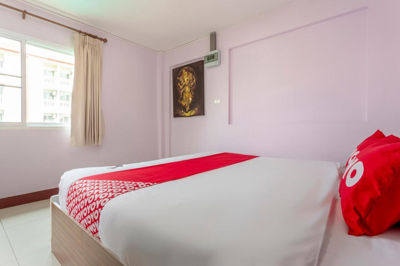 Oyo 1053 Bloom Guest House Chiang Mai Zewnętrze zdjęcie