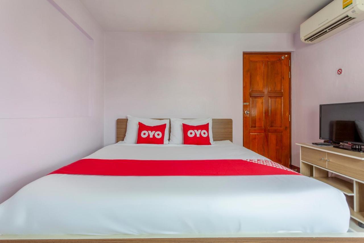 Oyo 1053 Bloom Guest House Chiang Mai Zewnętrze zdjęcie