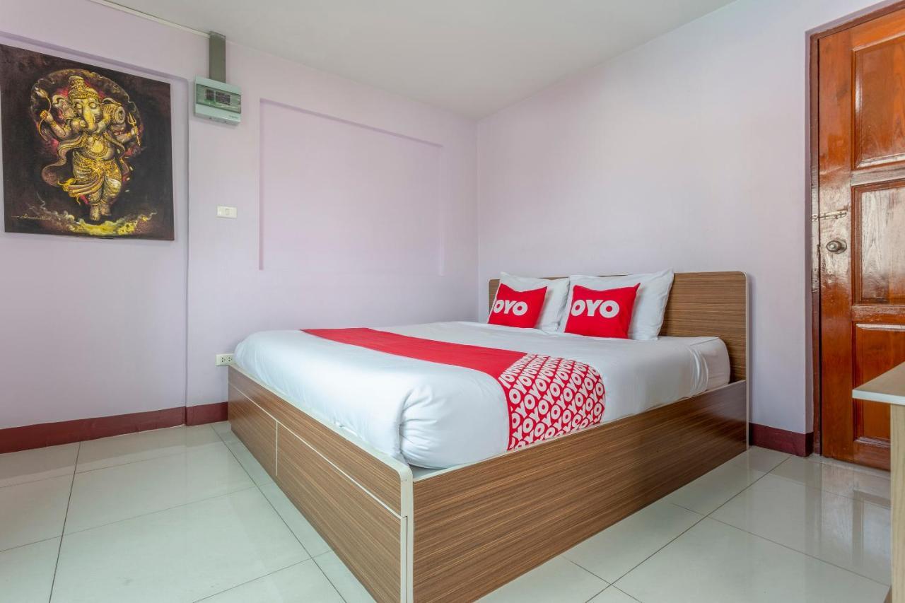 Oyo 1053 Bloom Guest House Chiang Mai Zewnętrze zdjęcie