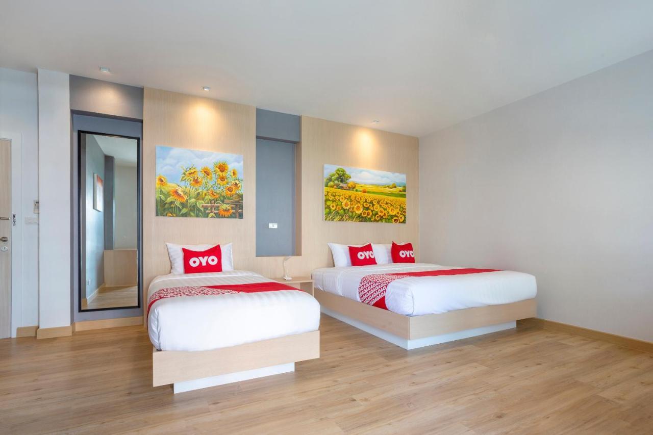 Oyo 1053 Bloom Guest House Chiang Mai Zewnętrze zdjęcie
