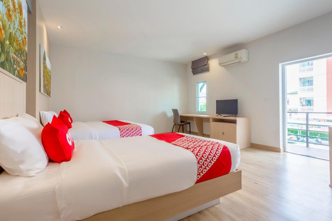 Oyo 1053 Bloom Guest House Chiang Mai Zewnętrze zdjęcie