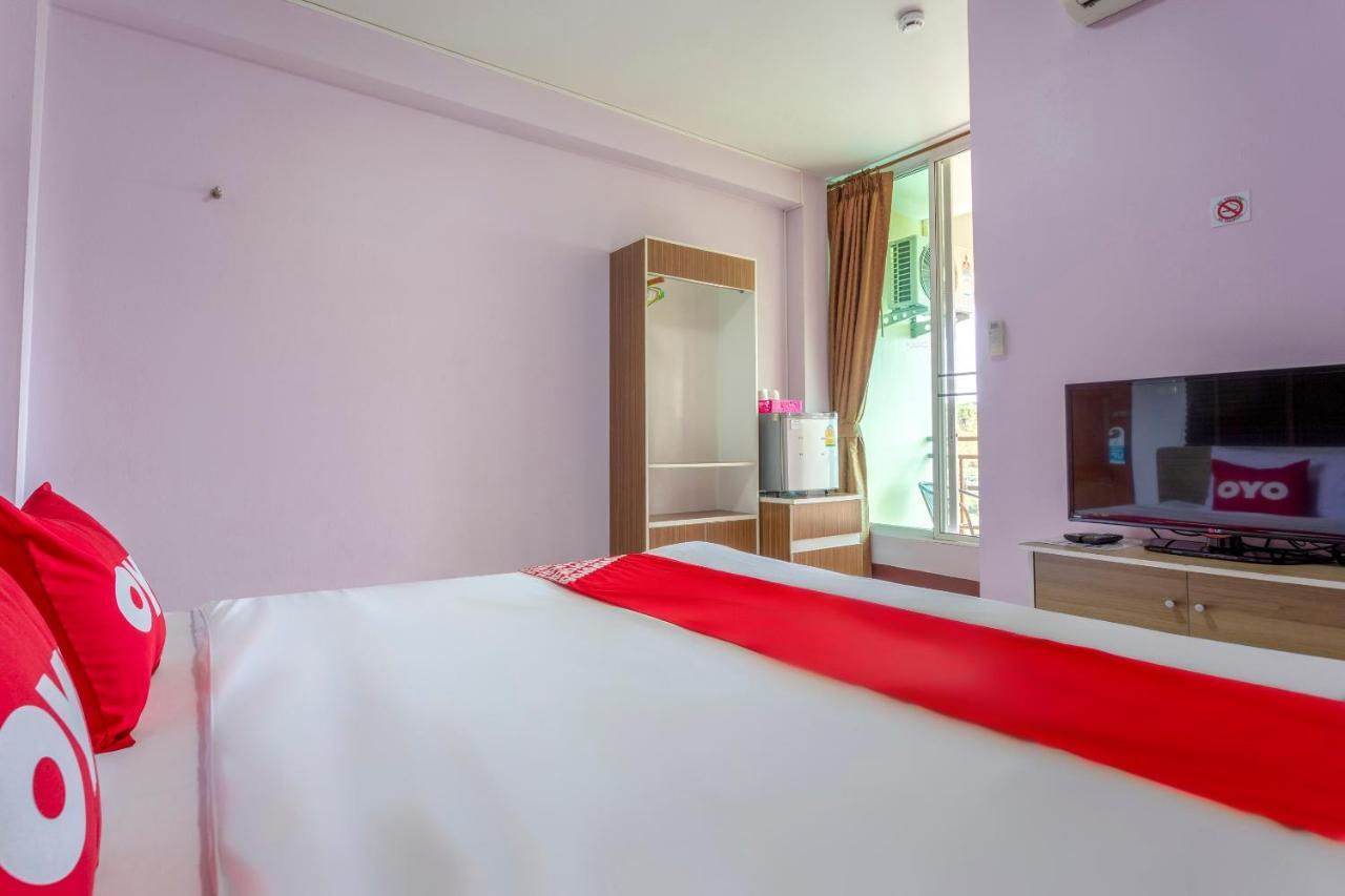 Oyo 1053 Bloom Guest House Chiang Mai Zewnętrze zdjęcie
