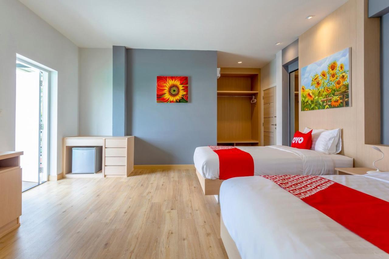 Oyo 1053 Bloom Guest House Chiang Mai Zewnętrze zdjęcie