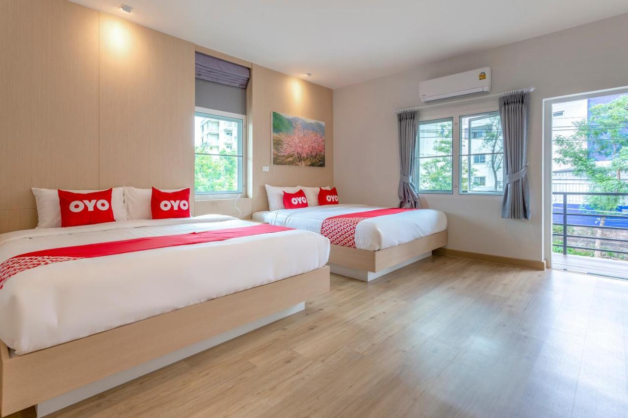 Oyo 1053 Bloom Guest House Chiang Mai Zewnętrze zdjęcie